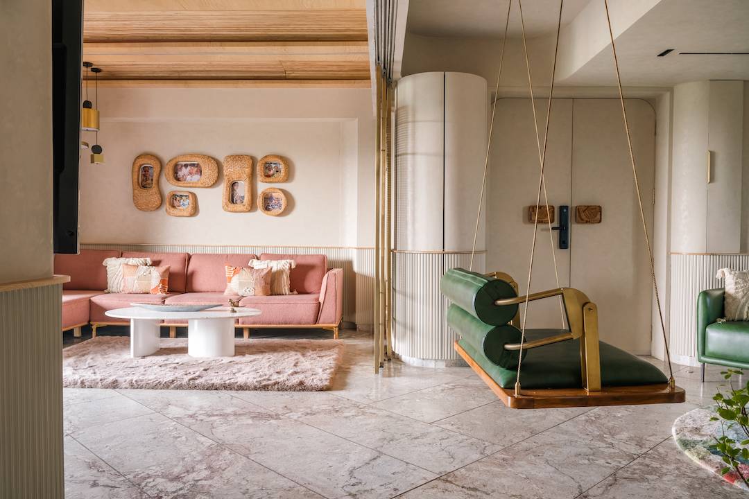 402 HIRAL AMIN - Interior Design
